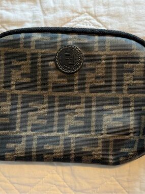 Vintage Authentic old school top quality Fendi FF Logo Pouch - Black & Brown